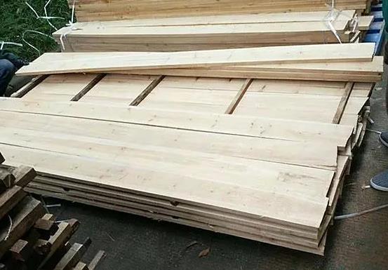 購買杉木板之前，必須知道這些優(yōu)缺點(diǎn)！