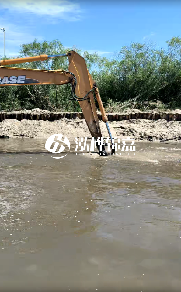 惠州挖機(jī)打木樁專業(yè)施工-松木樁廣東哪里有售？