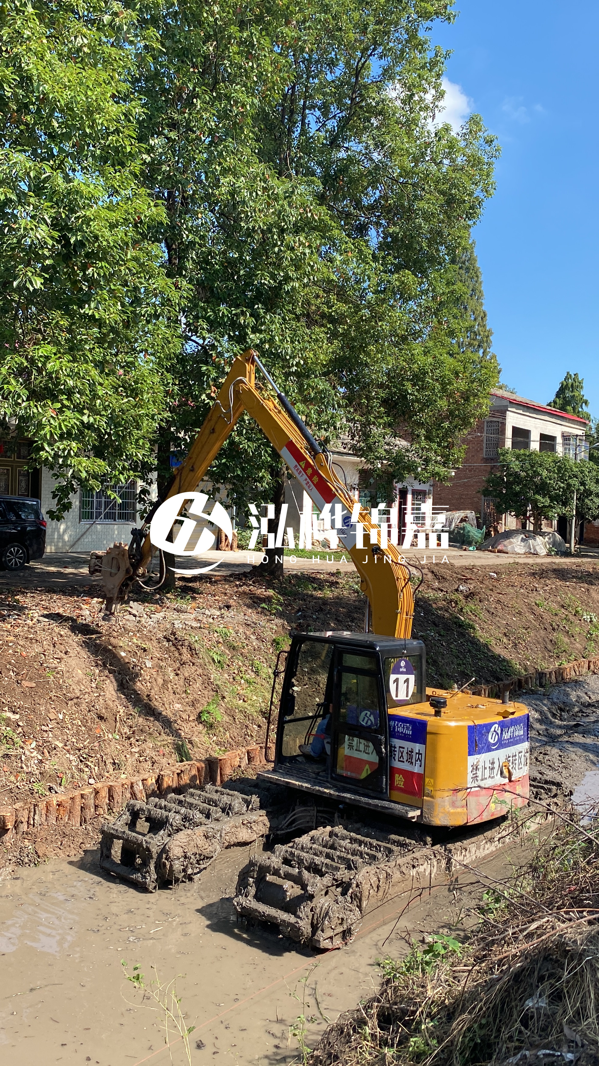 挖機壓松木樁可行嗎？真相在這里？