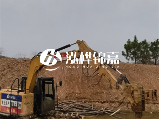 4 米防汛木樁多少根可以送貨上門(mén)？3 米松木樁 11-13 公分價(jià)格是多少？