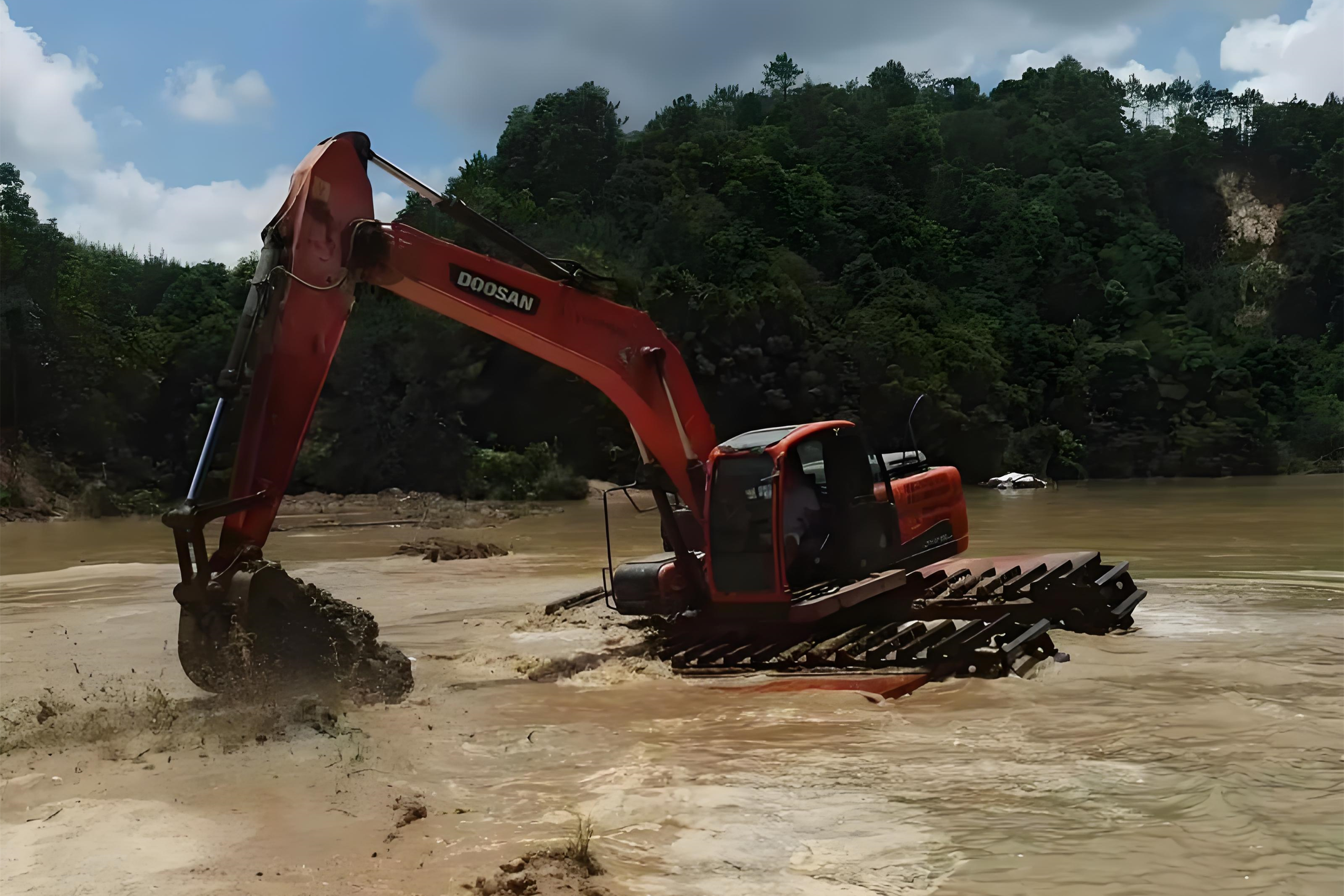 山西水挖清淤團(tuán)隊(duì)泓樺錦嘉-挖機(jī)清理淤泥多少錢一立方？