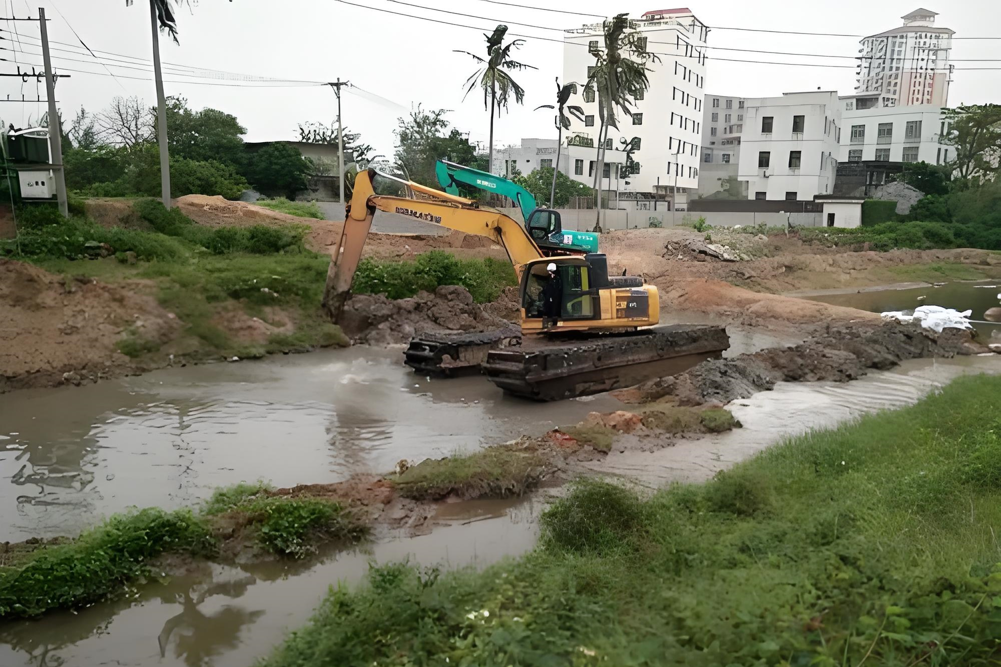 湖南水挖清淤團(tuán)隊(duì)泓樺錦嘉-挖掘機(jī)怎么挖塘清淤？