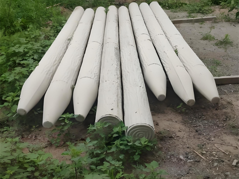 水泥樁批發(fā)廠家泓樺錦嘉-水泥仿木樁的耐腐蝕性如何？