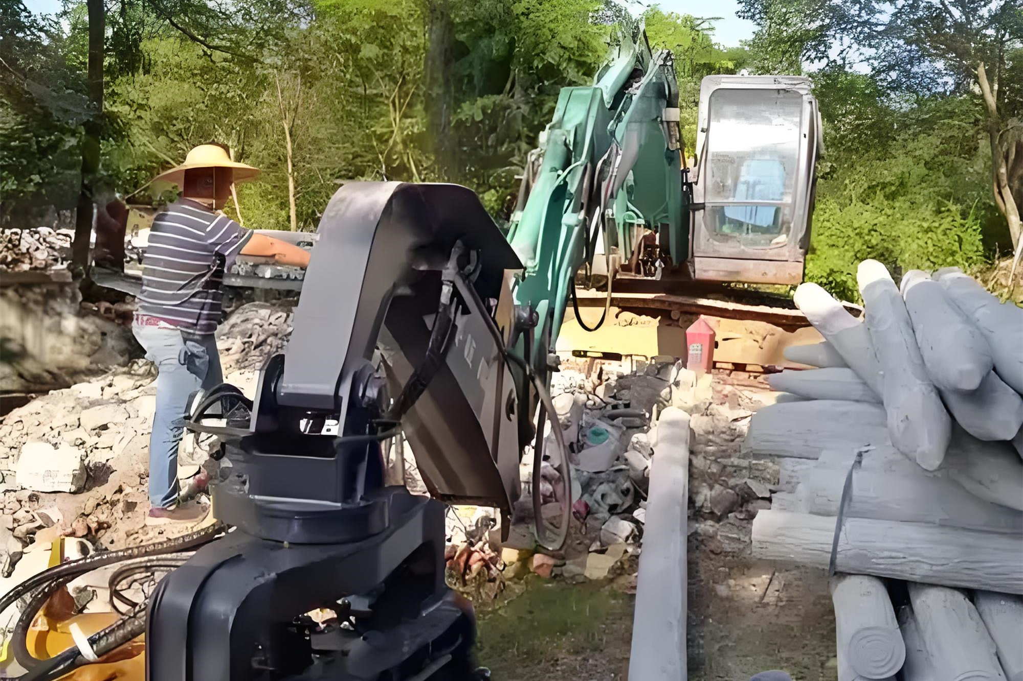 水泥樁批發(fā)廠家泓樺錦嘉-水泥仿木樁抗洪水沖刷的能力怎么樣？